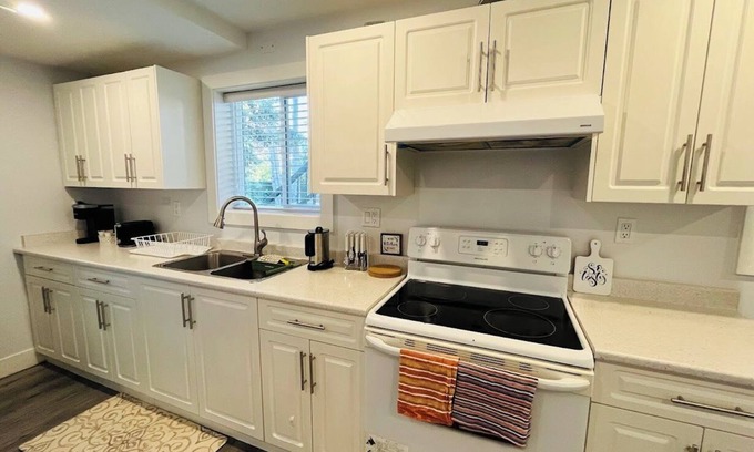 Guildford House | KC’s Home is ultra-comfortable Unit