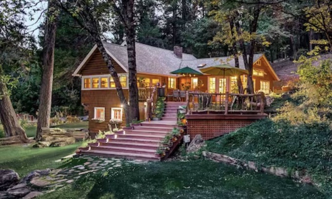 Keddie House | Keddie Wye House - Private Half Mile Trail and Swimming Hole