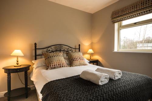 Holestone Moor House | Kedleston Cottage - Darwin Lake Holiday Village