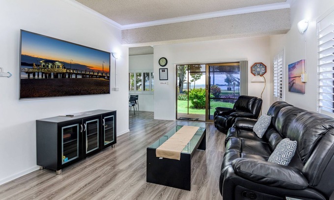 Bongaree Apartment | Keith's Place, 1 of the 3 most popular units on Bribie Island, near Brisbane.