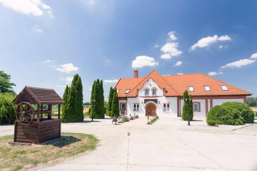 Hajos Bed & Breakfast | Keller Motel