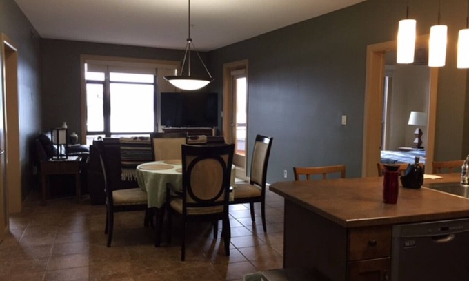South Pandosy House | Kelowna - 2 Bed, 2 Bath + Den - Available 2021