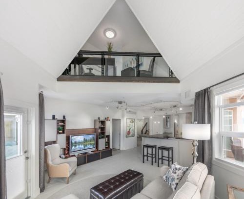 North End Apartment | Kelowna Discovery