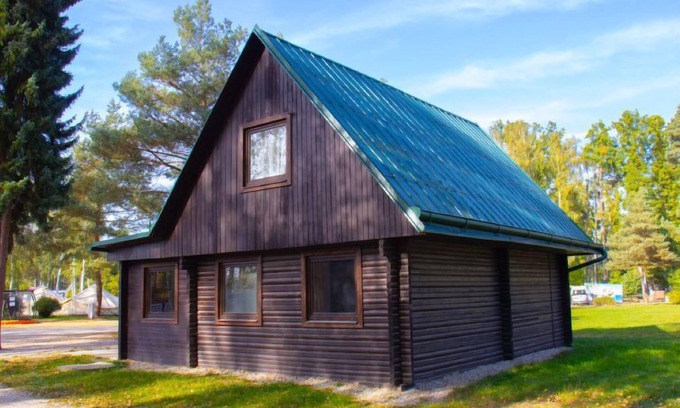 Hradec Kralove House | Kemp Stříbrný rybník by Interhome