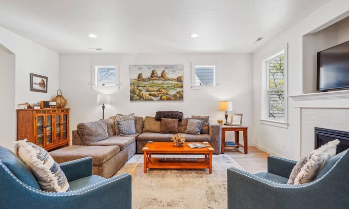Tolovana Park House | Kenai Retreat - Beachcomber Vacation Homes