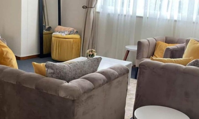 Bulawayo Apartment | Kenilworth Towers Ascot: Exclusive Apartment
