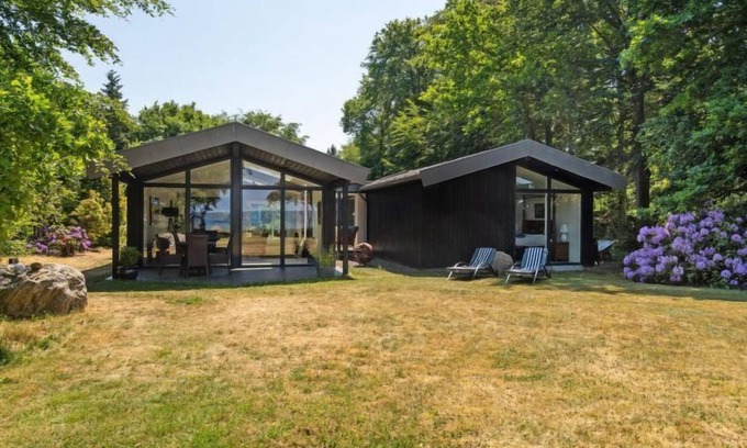 Fredericia House | "Kennet" - 30m from the sea by Interhome