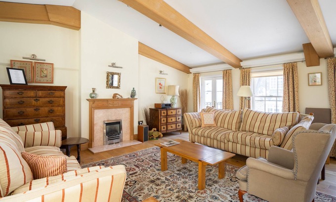 Queen's Gate House | Kensington 2 Bedroom Luxury House