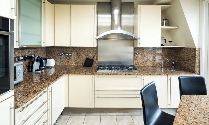 South Kensington Apartment | Kensington Skyline Penthouse
