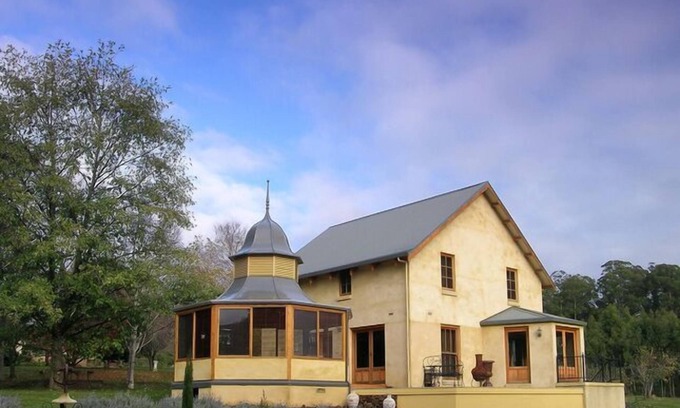 West Kentish House | Kentisbury Country House on Cradle Coast, lovely rural retreat