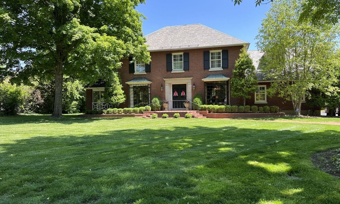 Cherokee Gardens House | Kentucky Derby or PGA Rental