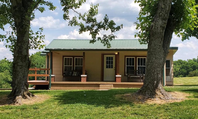Dunbar House | Kentucky Hills Country Cottage - Country Life