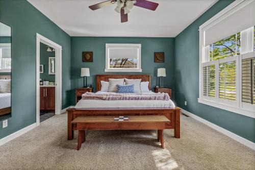 Saugatuck House | Keppel Cove