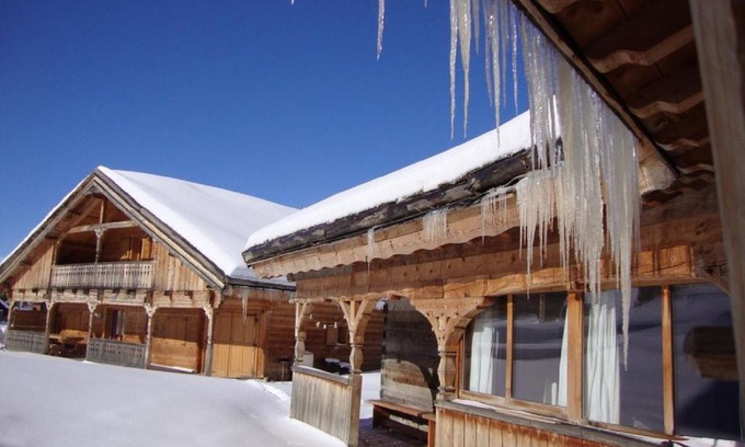 Saint-Pierre-dels-Forcats Ski Chalet | Ker Cambre