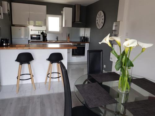 Moelan-sur-Mer House | Kerguil-hanna agréable et familiale, 4 pers, piscine privée du 15 juin à mi-septembre