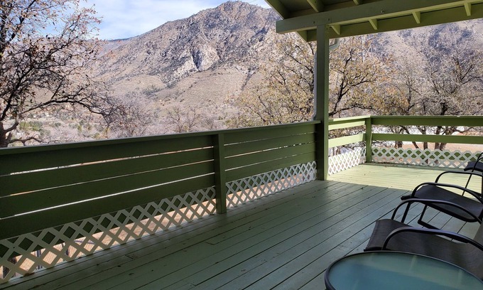 Kernville House | Kern River Retreat - Walk to River & Downtown! by RedAwning