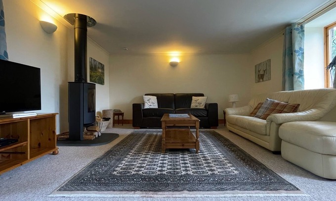 East Lewiston Cottage | Kerrowdown Cottage. Self Catering for 4 in the Highlands of Scotland