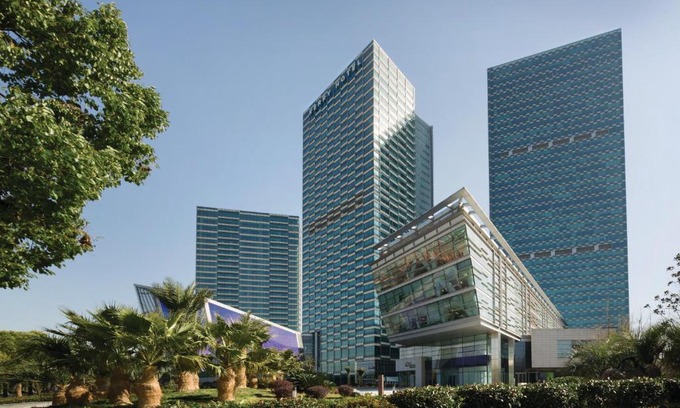 Pudong Hotel | Kerry Hotel Pudong, Shanghai - Indoor Connecting to Shanghai New International Expo Centre