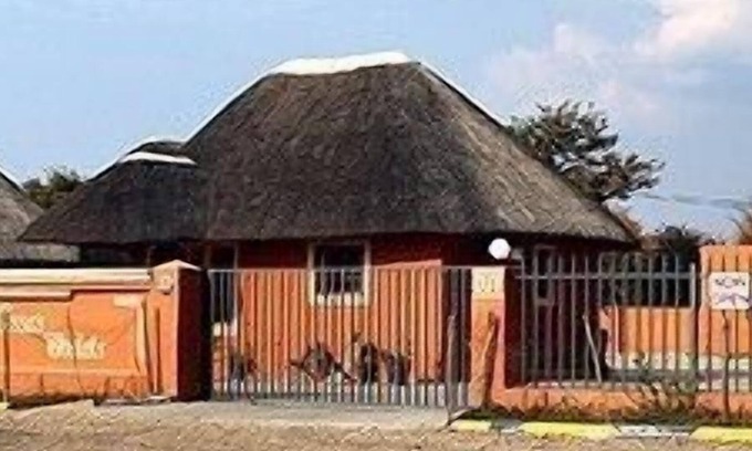 Maun House | Kessa's Chalets