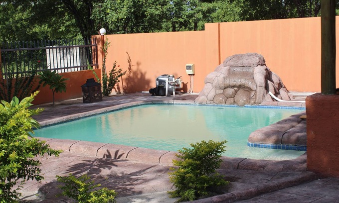 Maun House | Kessas Holiday Home