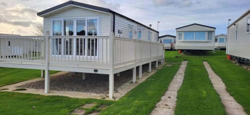 Cayton Bay House | Kestrel40 Cayton Bay Scarborough