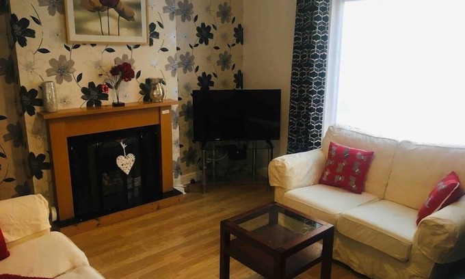 Kettering Apartment | Kettering Town Corporate - Newman Street