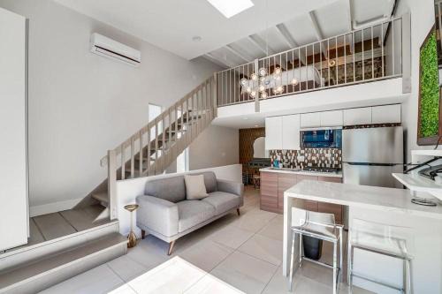 Little Italy House | Kettner Row 2