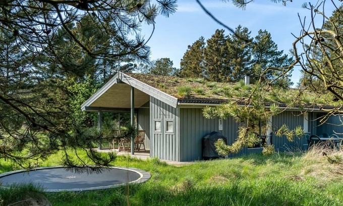 Grønhøj Cottage | “Kettruply”: Secluded idyll 700m from the beach