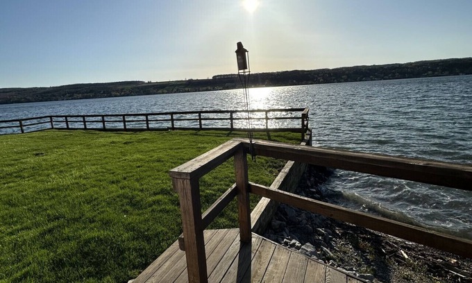 Town of Milo Cottage | Keuka Lake East Side Cottage with walk in beach