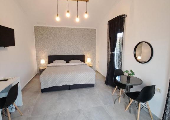 Giarmata House | Kevin&Jessica Rooms