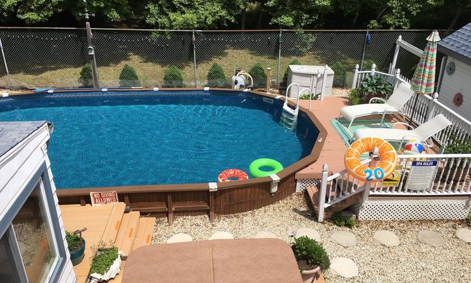 Villas House | Key West in Cape May: Hot tub open year round! Dog friendly!