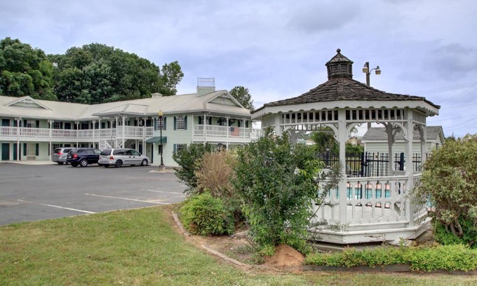 LaFayette Hotel | Key West Inn - LaFayette