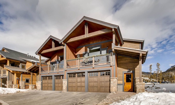 River Run House | Keystone 4BR Townhome at River Run Base - Time to start planning your SKI TRIP!