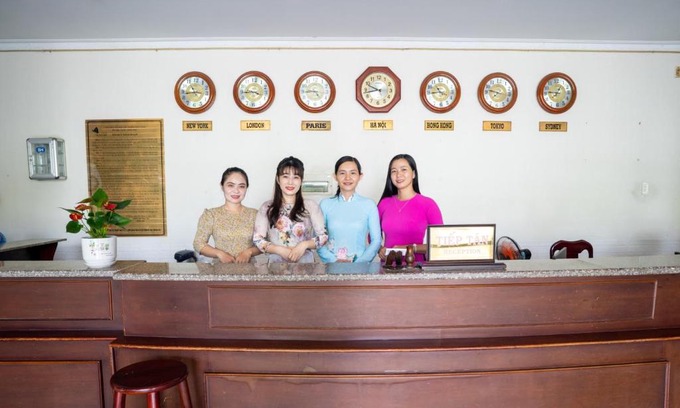 Vi Thanh Hotel | Khách Sạn Bông Sen