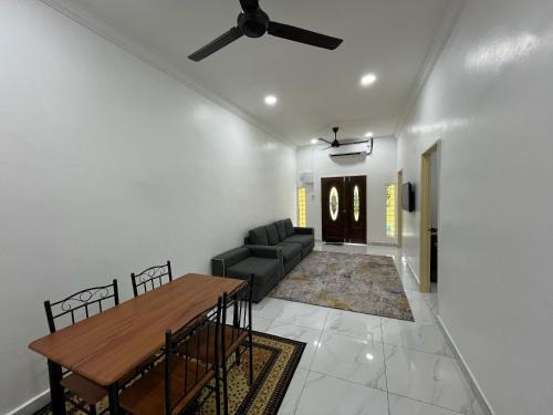 Kuala Selangor House | Khayla Homestay Kuala Selangor
