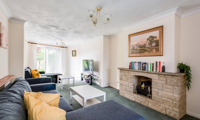 Kidlington House | Kidlington 3 BR House & parking & large garden