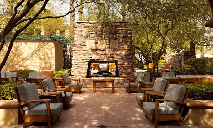 Kierland House | Kierland’s Villas Celebrate any season at the Villas