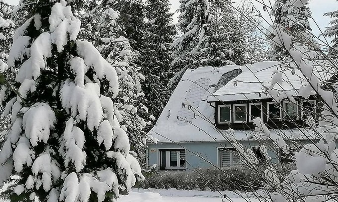 Schneeberg House | KiEZ Am Filzteich - holiday home, shower and bath, toilet, non-smoker