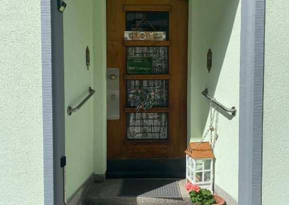Matthaus Bed & Breakfast | Kiki's B&B