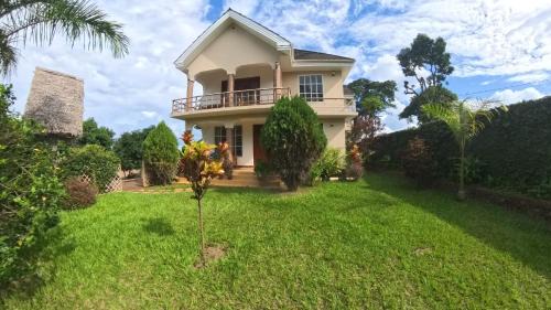 Moshi Hotel | Kili Kivuli