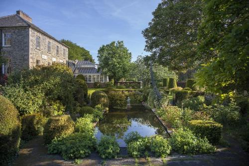Campile Hotel | Kilmokea Country Manor & Gardens