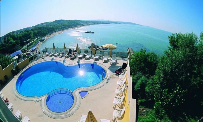 Kilyos Hotel | Kilyos Kale Otel