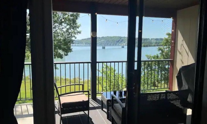 Kimberling City Condo | Kimberling city Bridge condo TRL