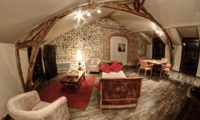 Bazet Apartment | kiné lounge