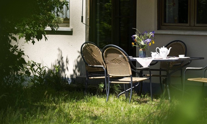 Hofheim in Unterfranken Apartment | Kinderfreundlicher Bio-Bauernhof mit Hofladen, vielen Tieren, Hunde willkommen (Erdgeschoss)