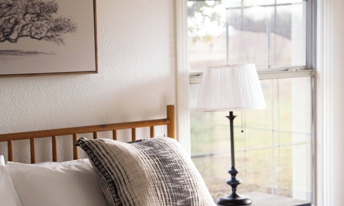China Spring House | Kindred Cottage - Charming 3 bedroom house 20min from downtown