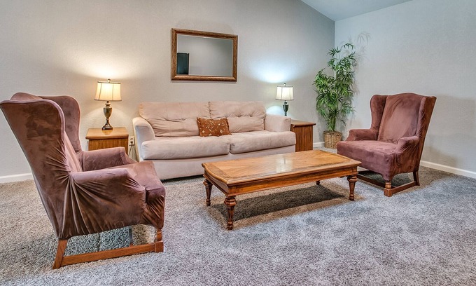 Oklahoma City House | King Bed by Top Golf with 2 Bedrooms