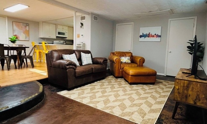 Greater Belhaven House | King Bed Home in the Heart of Jackson