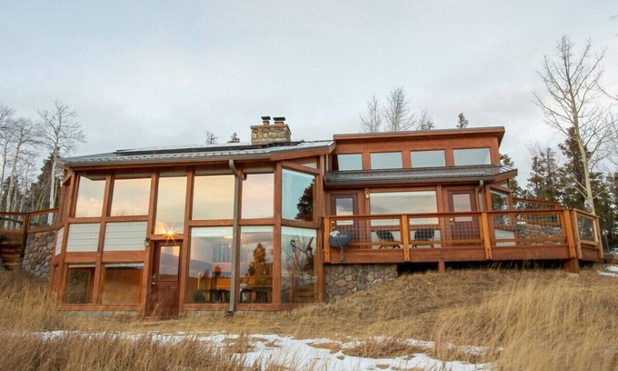 Fairplay House | King Bed+Sauna+Views+Wood Fired Oven
