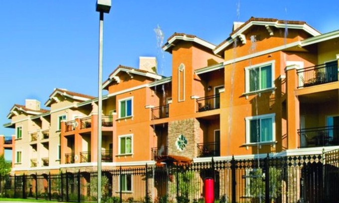 Napa Condo | King Bed Studio Vino Bello Bottlerock Check in Thu 5/22 Out Mon 5/26